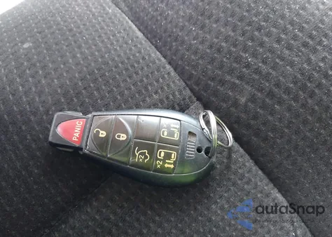 2013 Dodge Grand Caravan Sxt z USA, uszkodzony, nr VIN 2C4RDGCG9DR584598